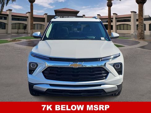 Used 2026 Chevrolet TrailBlazer LT w/ Convenience Package image 3