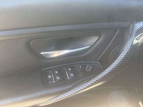 Used 2018 BMW 320i Sedan w/ Convenience Package image 6