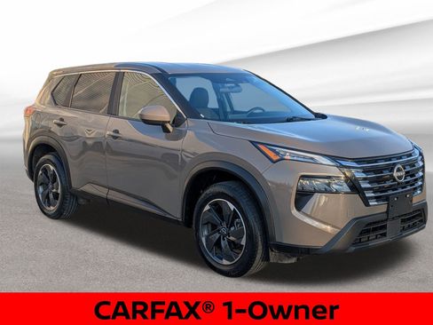 Certified 2025 Nissan Rogue SV image 4