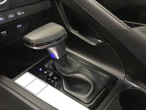 Used 2023 Hyundai Elantra SE image 22