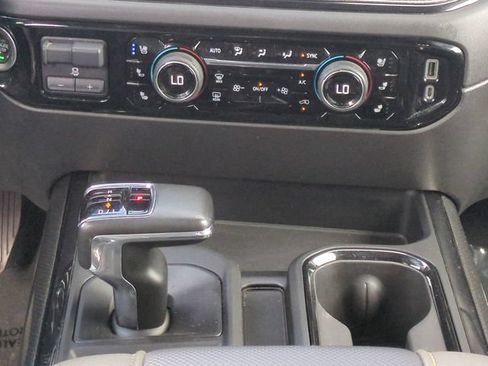 Used 2022 Chevrolet Silverado 1500 ZR2 w/ Technology Package AWD/4WD image 21