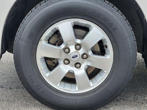 Used 2009 Ford Escape 2WD Hybrid image 10