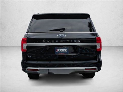 Used 2024 Ford Expedition Max XLT image 6