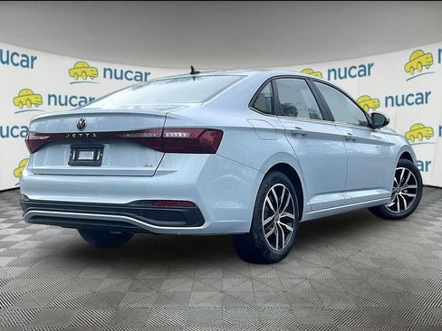 New 2026 Volkswagen Jetta SE FWD image 7