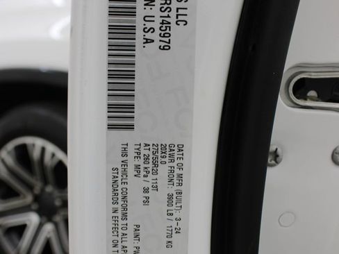 Used 2024 Jeep Wagoneer L Series II image 33