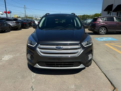 Used 2019 Ford Escape SEL AWD/4WD image 2