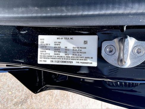 Used 2022 Tesla Model 3 Long Range AWD/4WD image 8