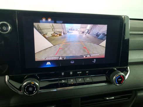 Used 2024 Chevrolet Colorado Trail Boss w/ Advanced Trailering Package image 19