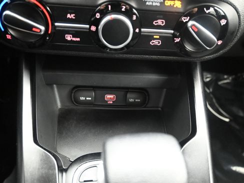 Used 2020 Kia Soul S image 8