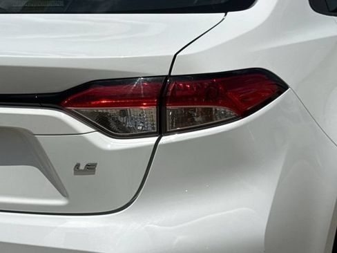 Used 2024 Toyota Corolla LE FWD image 7