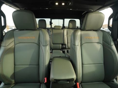 New 2026 Jeep Gladiator Mojave image 32