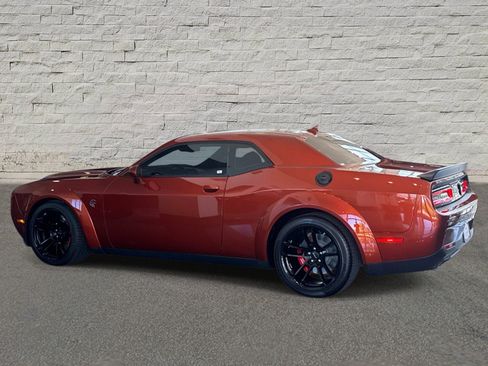 Used 2022 Dodge Challenger SRT Hellcat RWD image 2