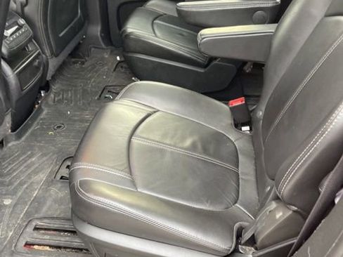 Used 2013 GMC Acadia SLT image 14