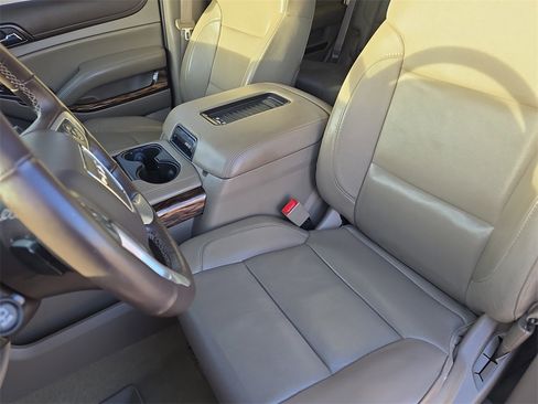 Used 2016 GMC Yukon SLT w/ Open Road Package image 16