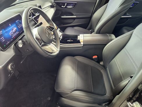 Used 2025 Mercedes-Benz C 300 4MATIC Sedan image 12