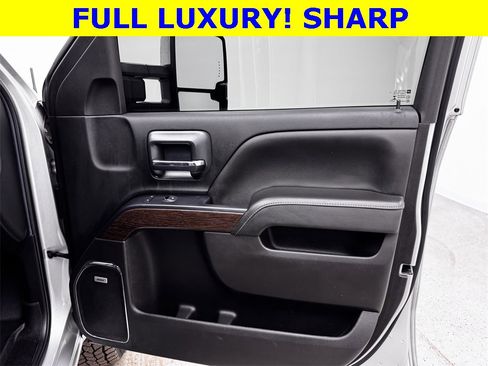 Used 2018 GMC Sierra 3500 Denali w/ Duramax Plus Package image 15