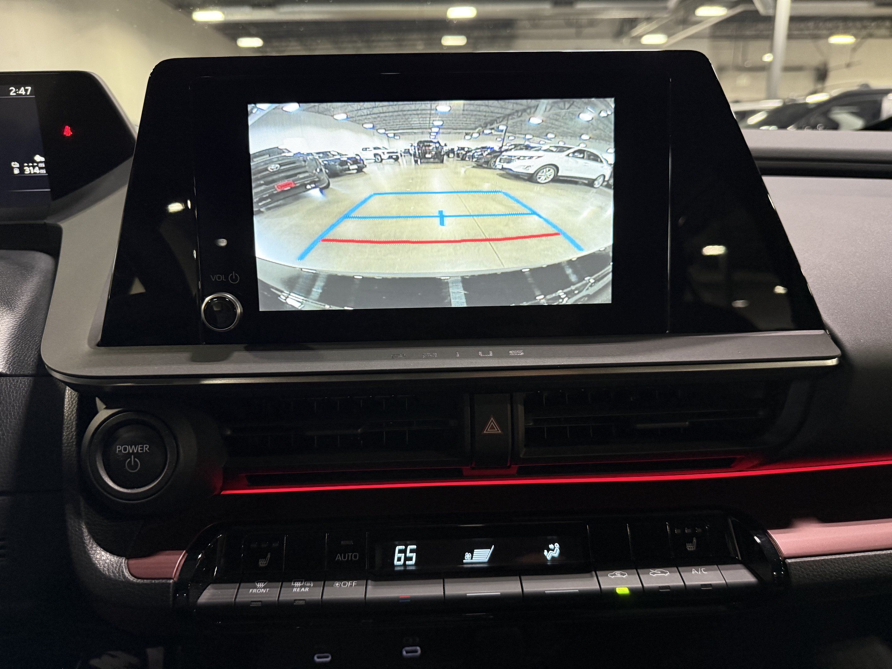 Used 2024 Toyota Prius Prime FWD image 15