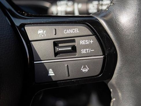 Used 2023 Honda HR-V EX-L image 16