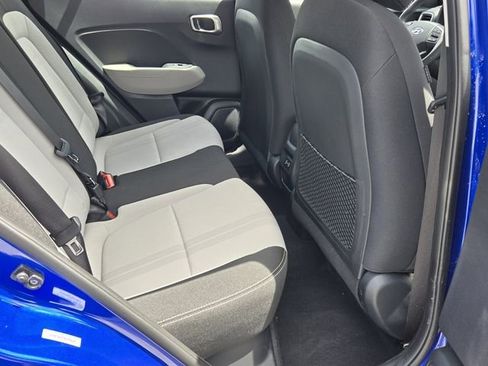 Certified 2025 Hyundai Venue SEL FWD image 14