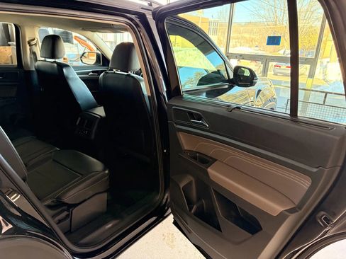 Used 2022 Volkswagen Atlas SE image 22