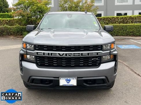 Used 2022 Chevrolet Silverado 1500 Custom w/ Safety Confidence Package AWD/4WD image 2