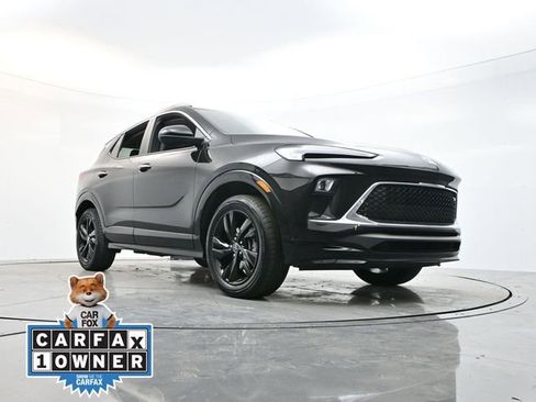 Used 2024 Buick Encore GX Sport Touring image 29