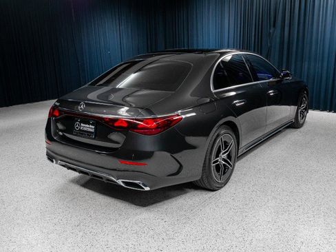 New 2026 Mercedes-Benz E 450 4MATIC Sedan image 5