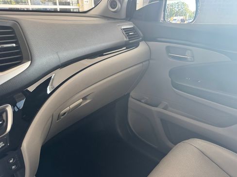 Used 2017 Honda Pilot Elite image 27