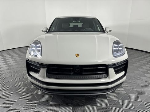 Certified 2025 Porsche Macan S image 10