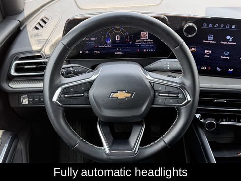 Used 2025 Chevrolet Traverse LT AWD/4WD image 14