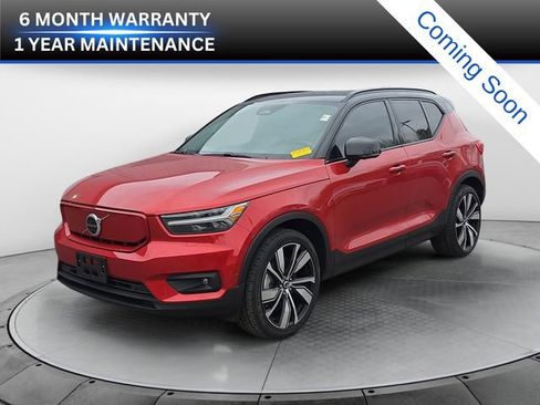 Used 2022 Volvo XC40 P8 Recharge Ultimate image 1