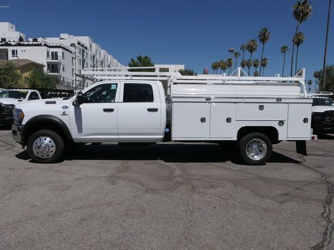 New 2024 RAM 4500 Tradesman w/ Chrome Appearance Group RWD image 5