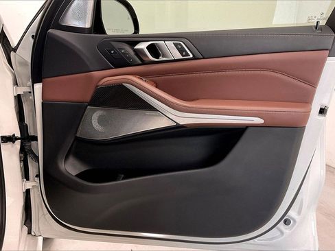 Used 2023 BMW X5 M50i w/ Executive Package image 22