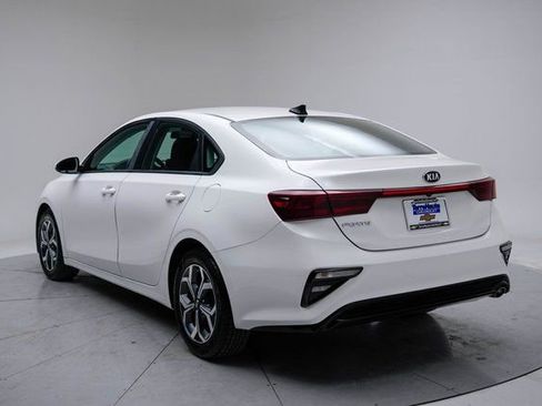 Used 2021 Kia Forte LXS image 3