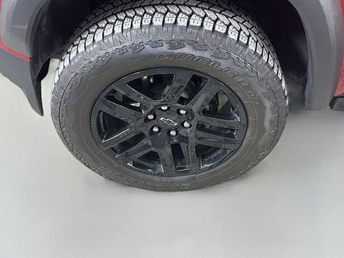 Used 2024 Chevrolet Colorado Trail Boss w/ Technology Package image 27