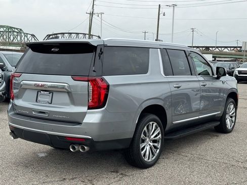 Used 2024 GMC Yukon XL Denali w/ Advanced Technology Package image 6