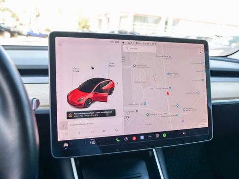Used 2019 Tesla Model 3 Mid Range image 23