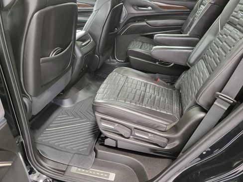 Used 2021 Cadillac Escalade Sport Platinum AWD/4WD image 21