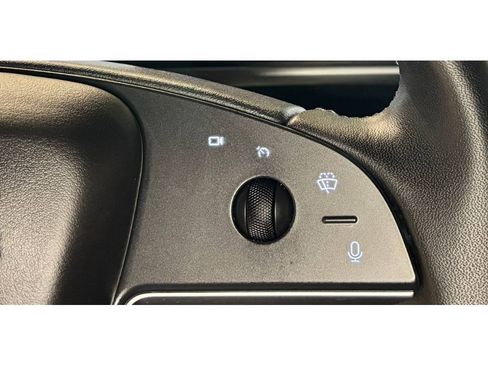 Used 2024 Tesla Model X image 25