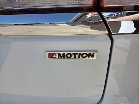 Used 2021 Volkswagen Atlas SEL R-Line AWD/4WD image 37
