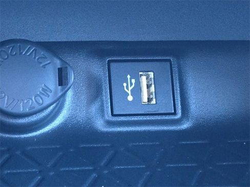 New 2025 Toyota RAV4 XLE image 18