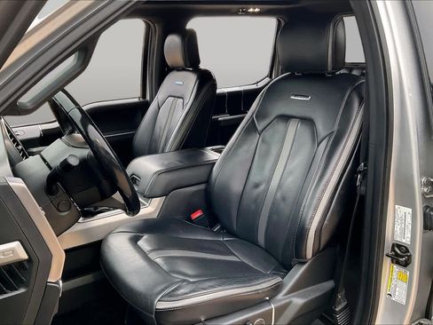 Used 2018 Ford F150 Platinum w/ Equipment Group 701A Luxury AWD/4WD image 9