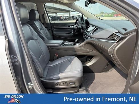 Used 2021 Buick Enclave Premium w/ Sun and Sites Package AWD/4WD image 15