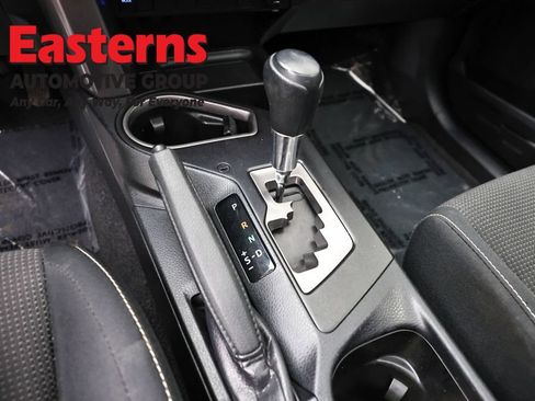 Used 2017 Toyota RAV4 XLE AWD/4WD image 12