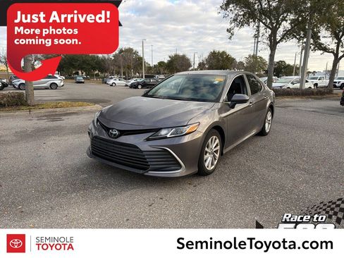 Used 2023 Toyota Camry LE image 1