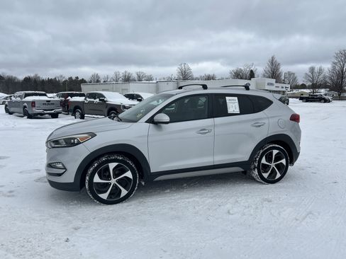 Used 2017 Hyundai Tucson Limited w/ Cargo Package image 7