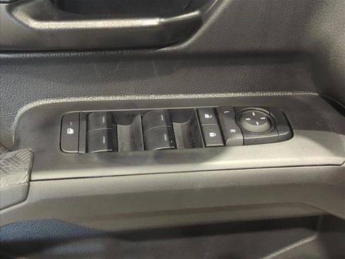 New 2025 Toyota Tacoma SR5 image 9