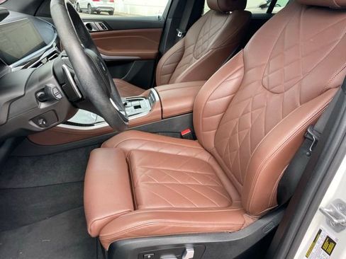 Certified 2023 BMW X5 xDrive40i w/ Premium Package AWD/4WD image 6