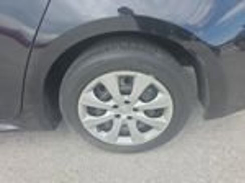 Used 2025 Toyota Corolla LE FWD image 20