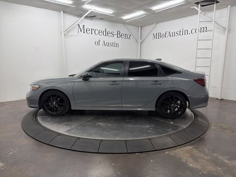 Used 2025 Honda Civic Sport image 4